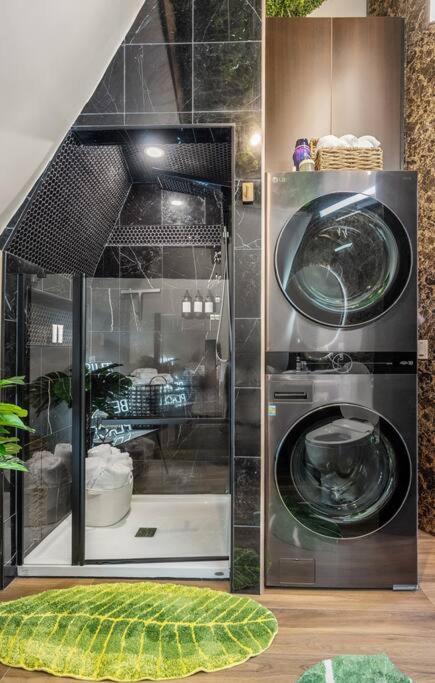 Villa Dome House Yyc, Iconic, Luxury, Backyard Oasis