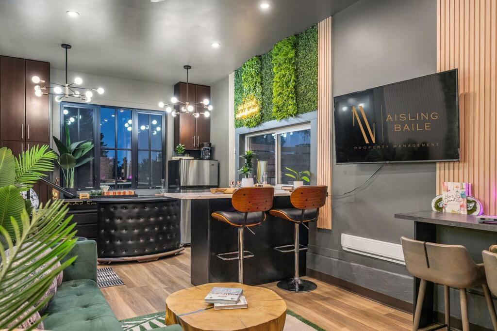 Dome House Yyc, Iconic, Luxury, Backyard Oasis Villa
